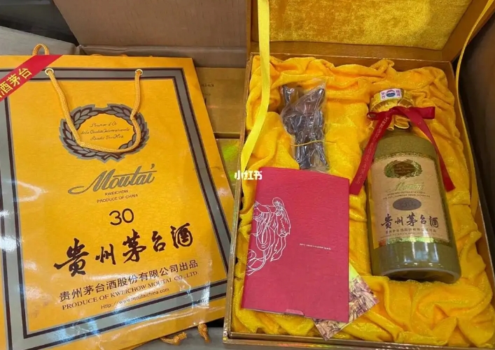 无锡茅台30年与存放三十年老茅台酒质有什么区别？哪个回收价格更高？