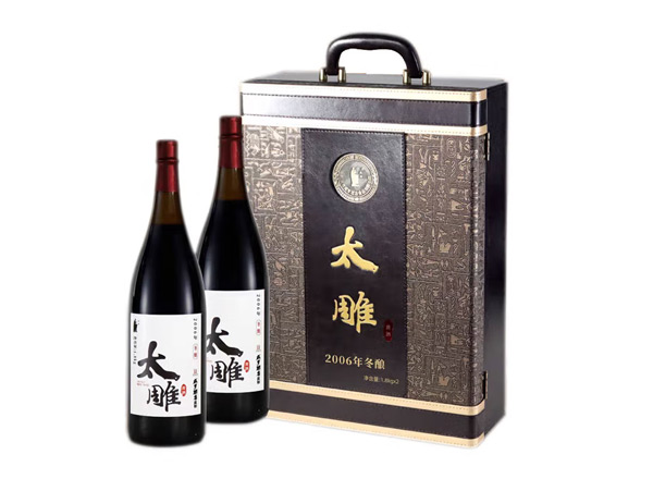 无锡回收太雕黄酒咸亨酒店太雕黄酒2006年冬酿1.8KG*2礼盒装绍兴黄酒