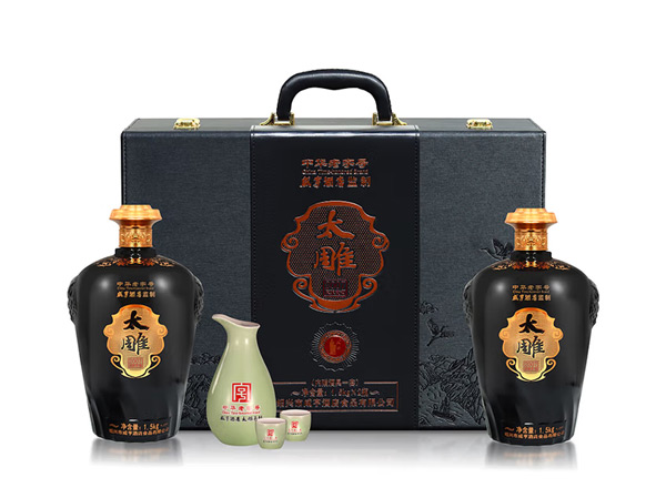 无锡咸亨酒店太雕黄酒回收太雕2007原酿礼盒1.5kg*2糯米酒半甜绍兴黄酒